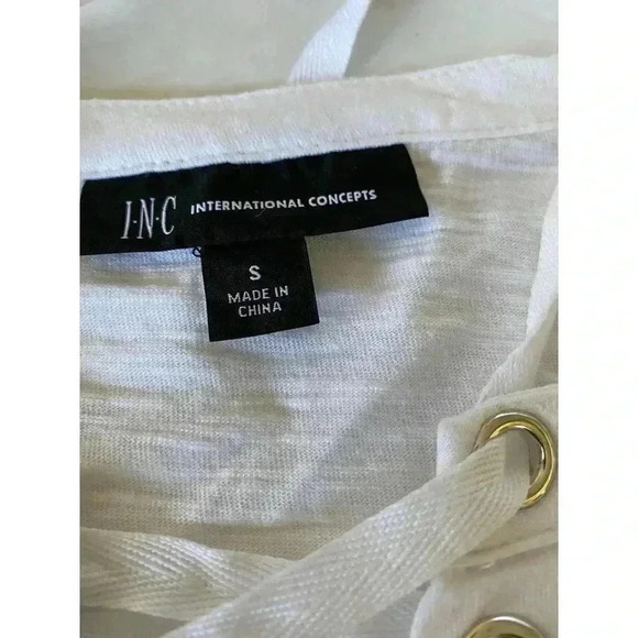 INC White Printed Short Sleeve tee - Picture 3 of 4